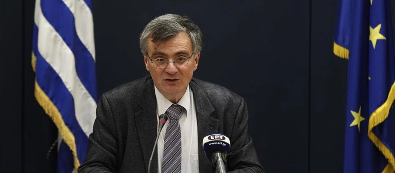 Ο Σ.Τσιόδρας επανεμφανίστηκε και ζητά να μην αρθούν περισσότερα μέτρα